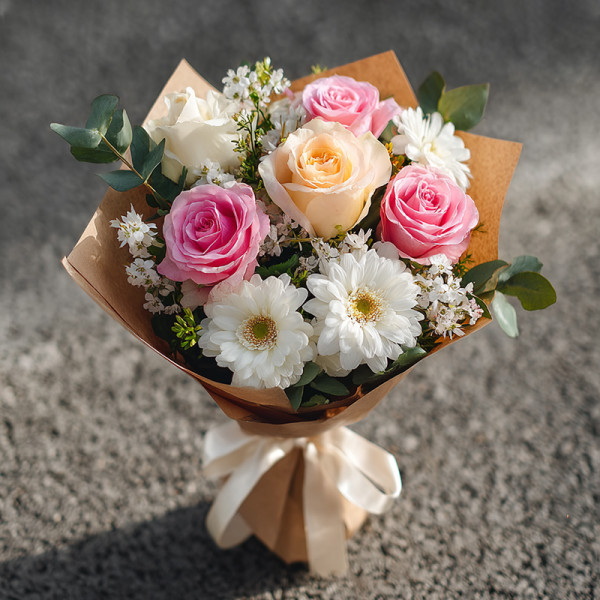 Sun-Kissed Whispers — Pink and Champagne Roses